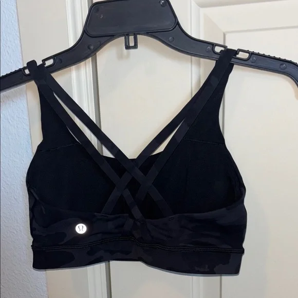 Women's Camouflage Sports Bra - Picture 5 of 6